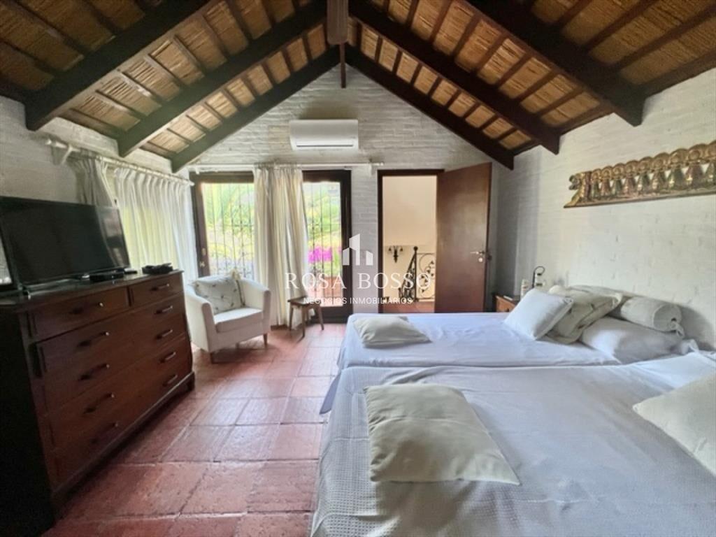CASA, 3 DORMITORIOS, 2 BAÃ?OS, RINCON DEL INDIO, BRAVA, ALQ