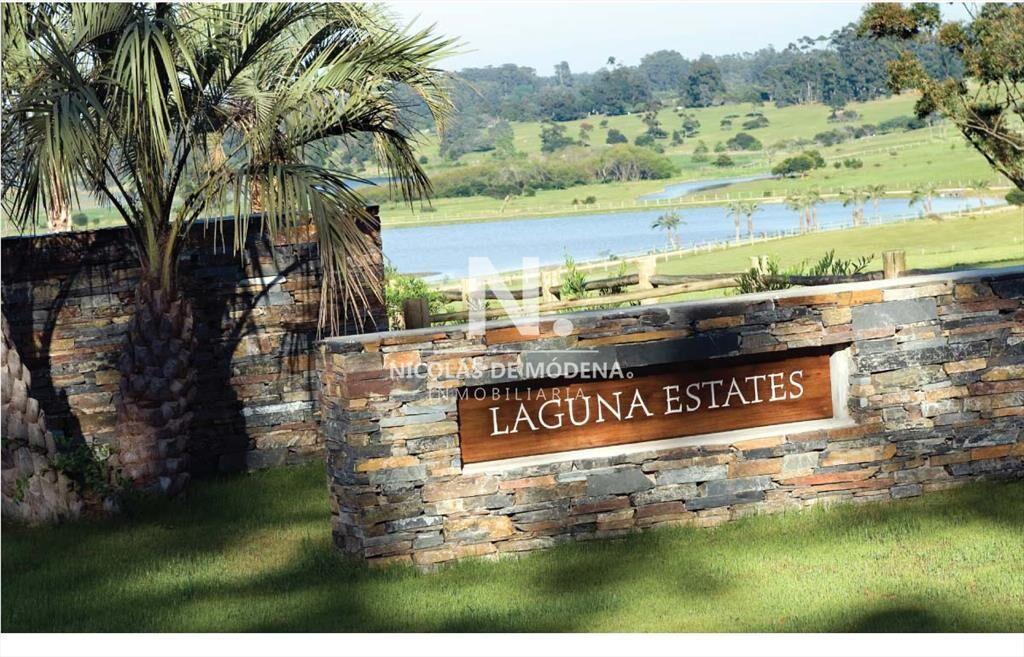 En venta terreno de 8430m2 en Manantiales, Laguna