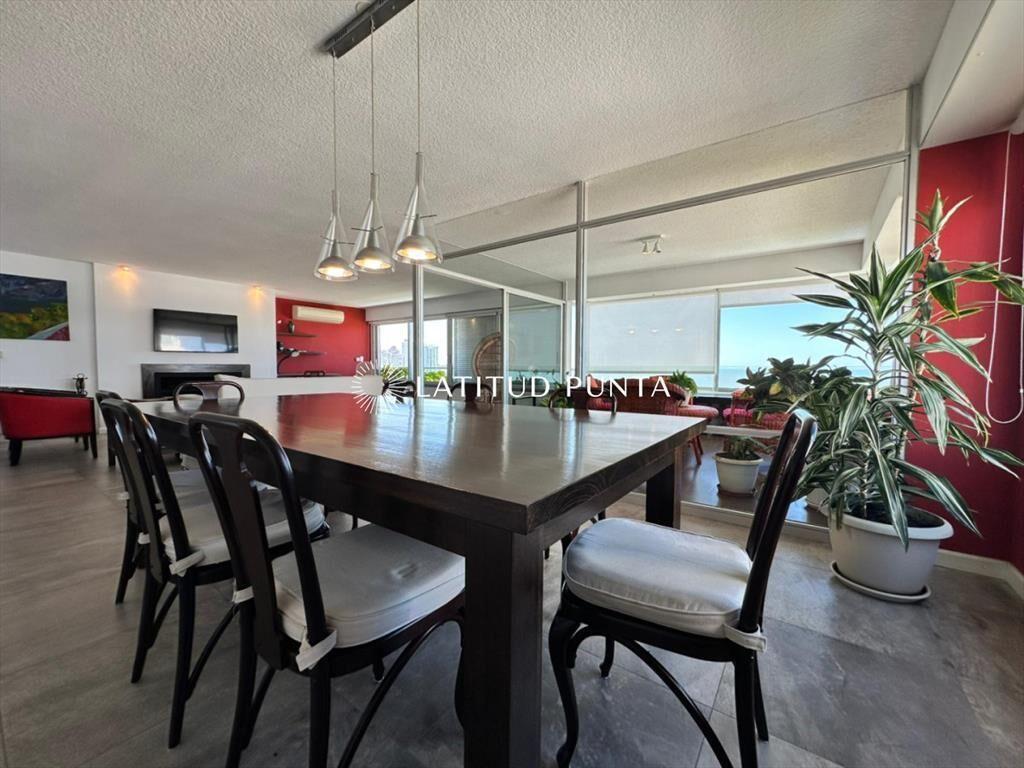 Apartamento en Torre Delfín, 3 dormitorios más