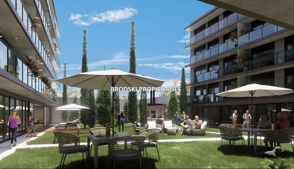 VENTA EN BUCEO DE APARTAMENTOS CONFORTABLES DE 1 y 2 DORMI