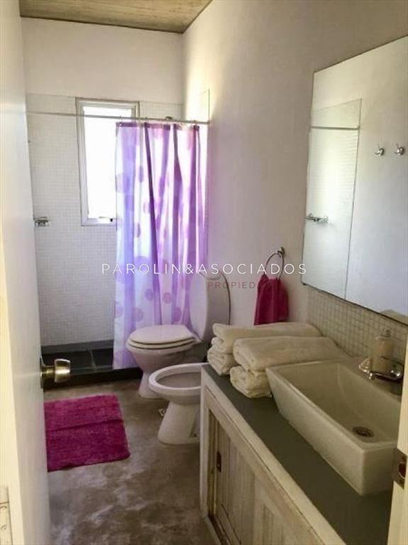 Casa en venta de 3 dormitorios en La Barra, Punta del Este.