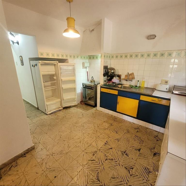 EN 2 PADRONES 4 dormitorios 3 baños Casa Venta La Floresta