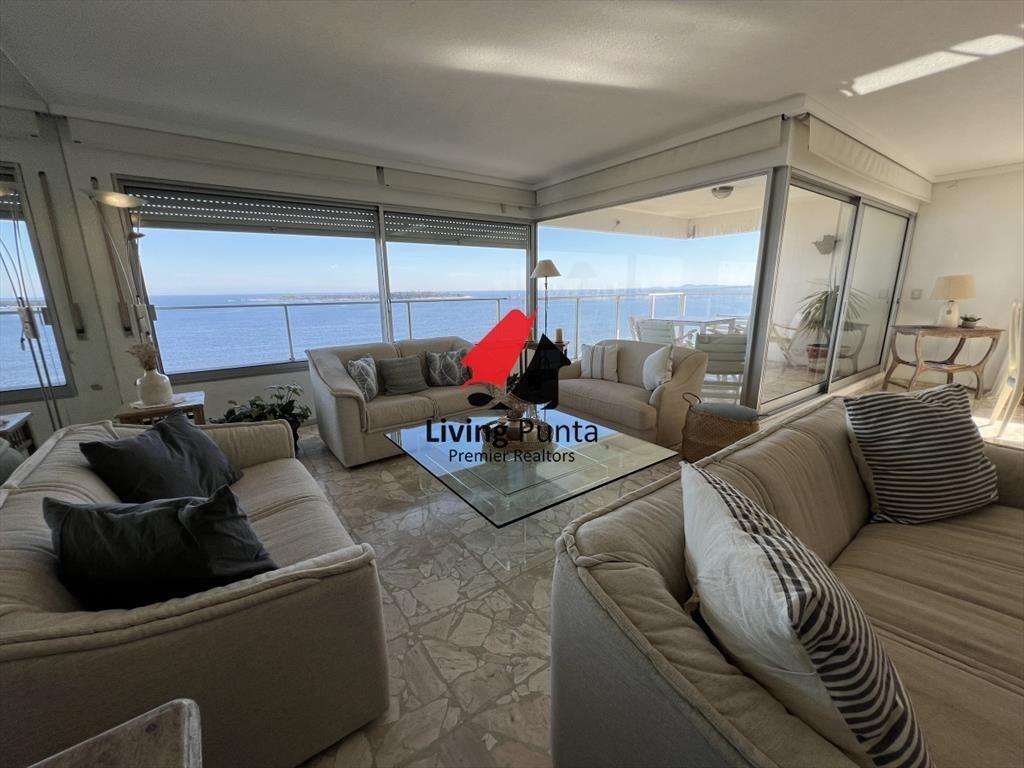 Retasado. Espectacular apartamento en venta en