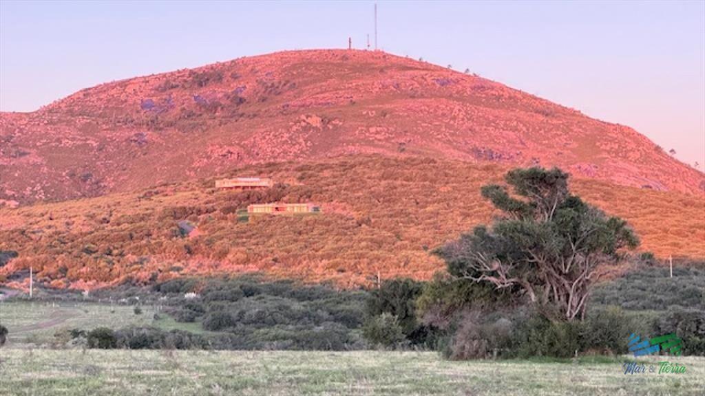 Chacra de 6 has con 664 m2 - cerca de Piriapolis