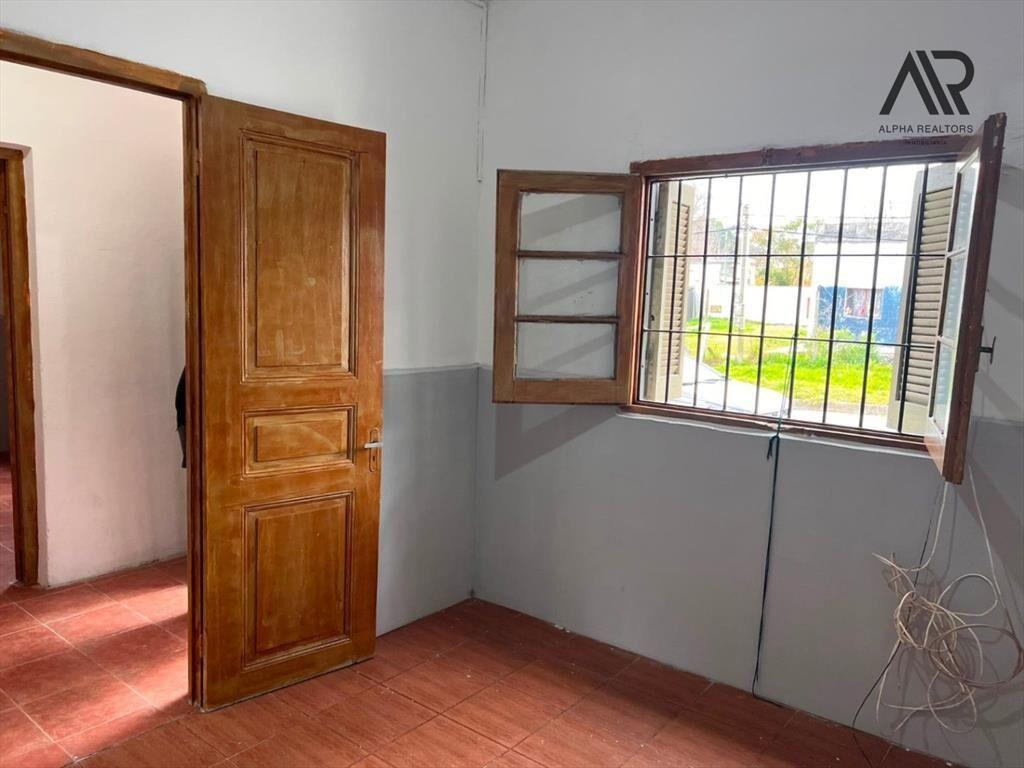 CASA ALQUILER SAYAGO AV MILLAN DOS A TRES DORMITORIOS SI...