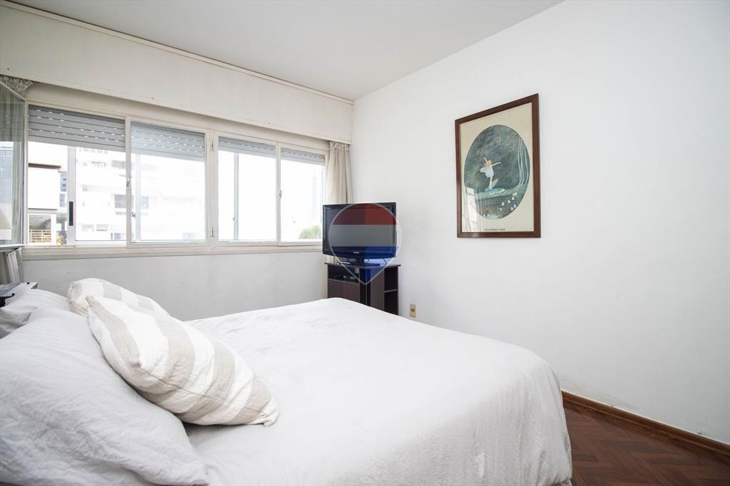 VENTA APARTAMENTO 4 DORMITORIOS PUNTA CARRETAS
