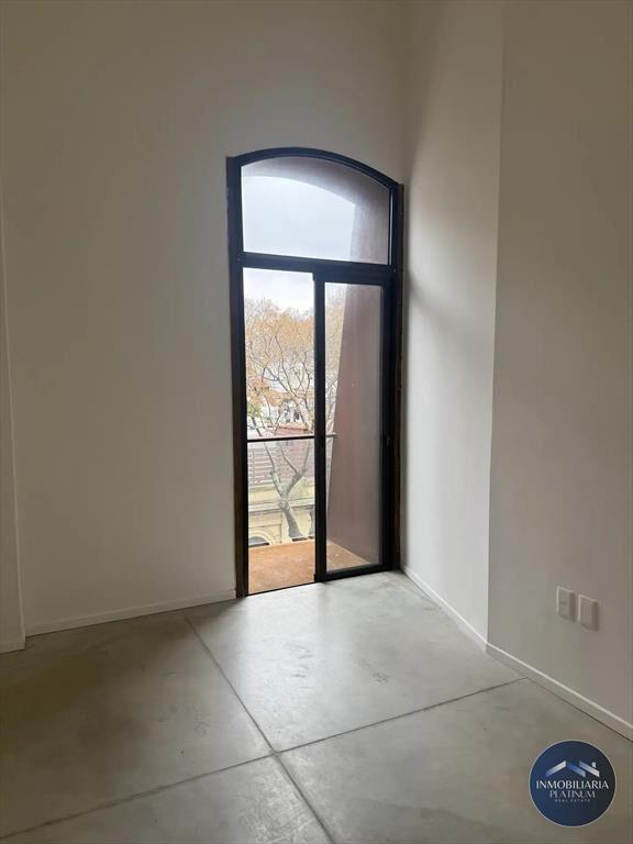 ¡Apartamento a Estrenar en Alquiler! Luminoso con Parril...
