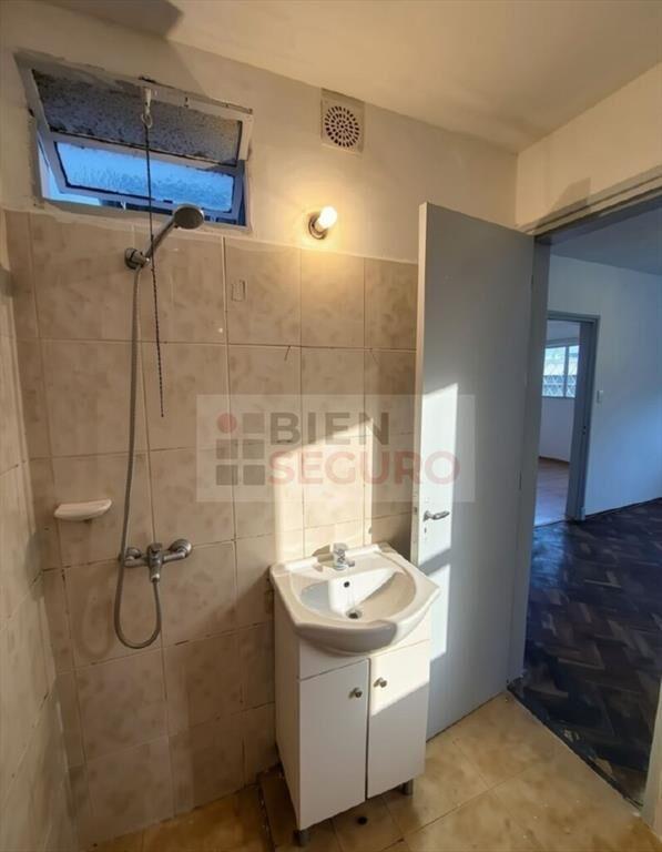 Cómodo apartamento de 1 dormitorio, con patio, en alquiler