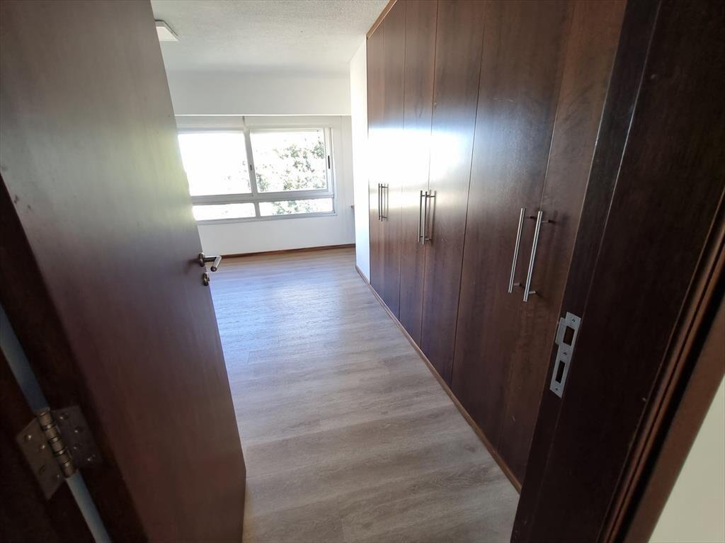 Apartamento Duplex 4 dormitorios Puerto del Buceo