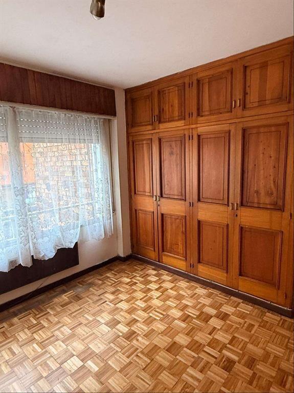 Apartamento al frente, 1 dormitorio, ubicado sobre Benito B