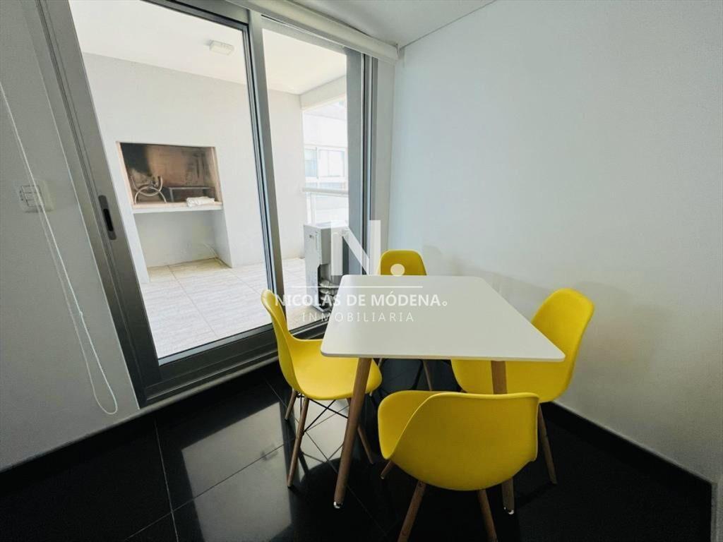 Alquiler temporario de Apartamento de 2 Dormitorios con Par