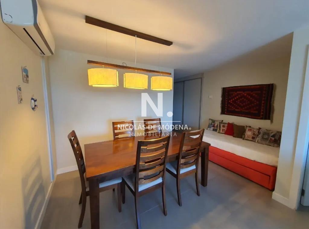 Apartamento en Venta de 2 dormitorios en Av. ,