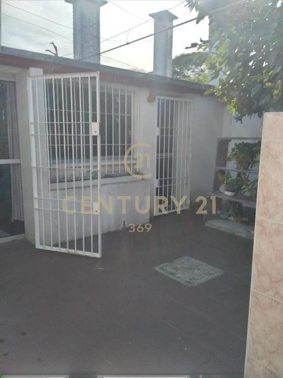 VENTA hermosa casa en villa Argentina Canelones para vivi...