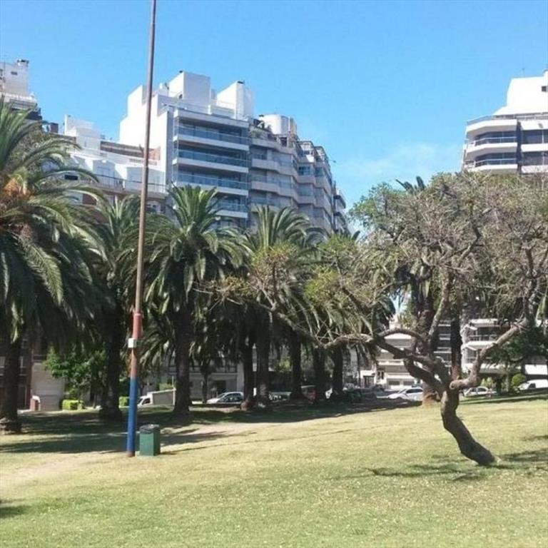 Venta apartamento 3 dormitorios Punta Carretas Bilú Biarrit