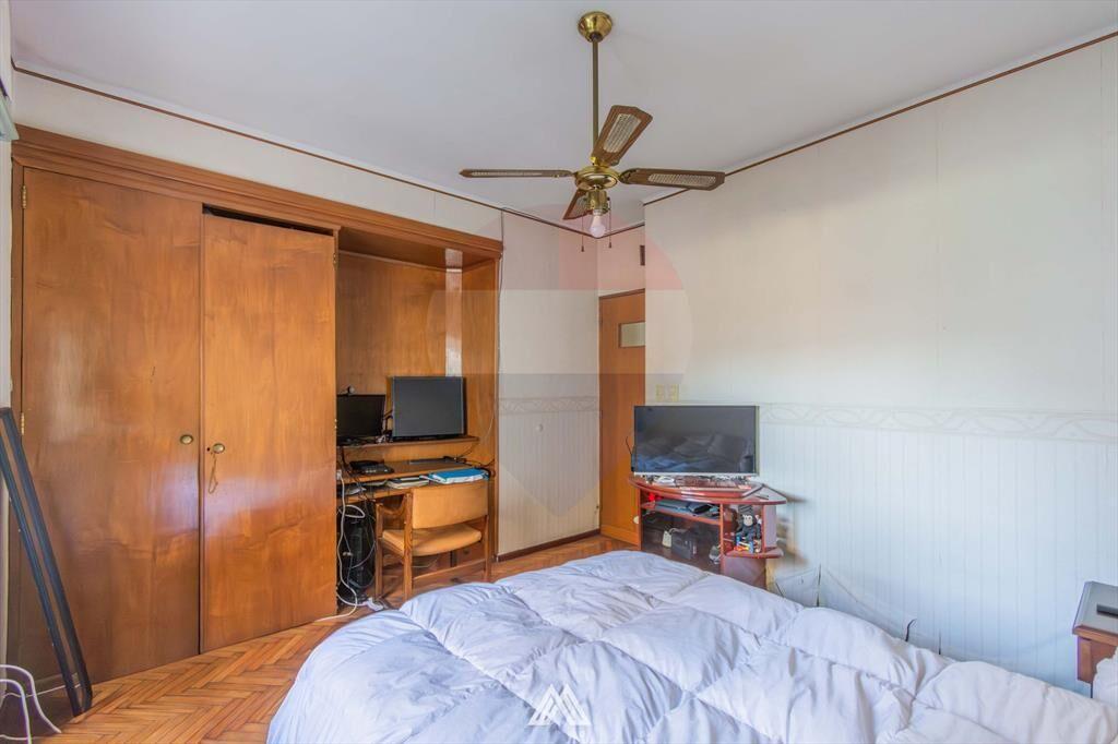 Vende amplia Casa Prado 5 dorm. patios y cochera