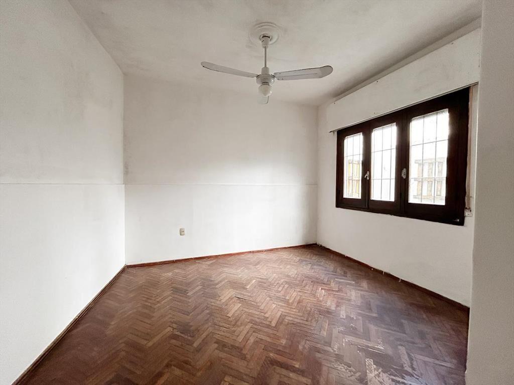 Apartamento de 2 dormitorios con patio a la venta en Buceo