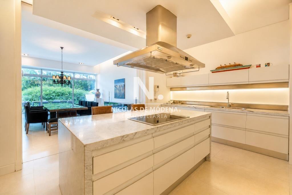 En venta apartamento de 3 dormitorios mas dep de