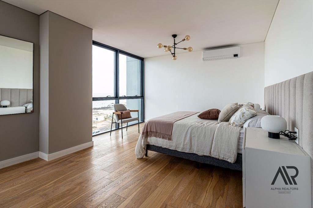 Apartamento en venta c/ cochera en Carrasco