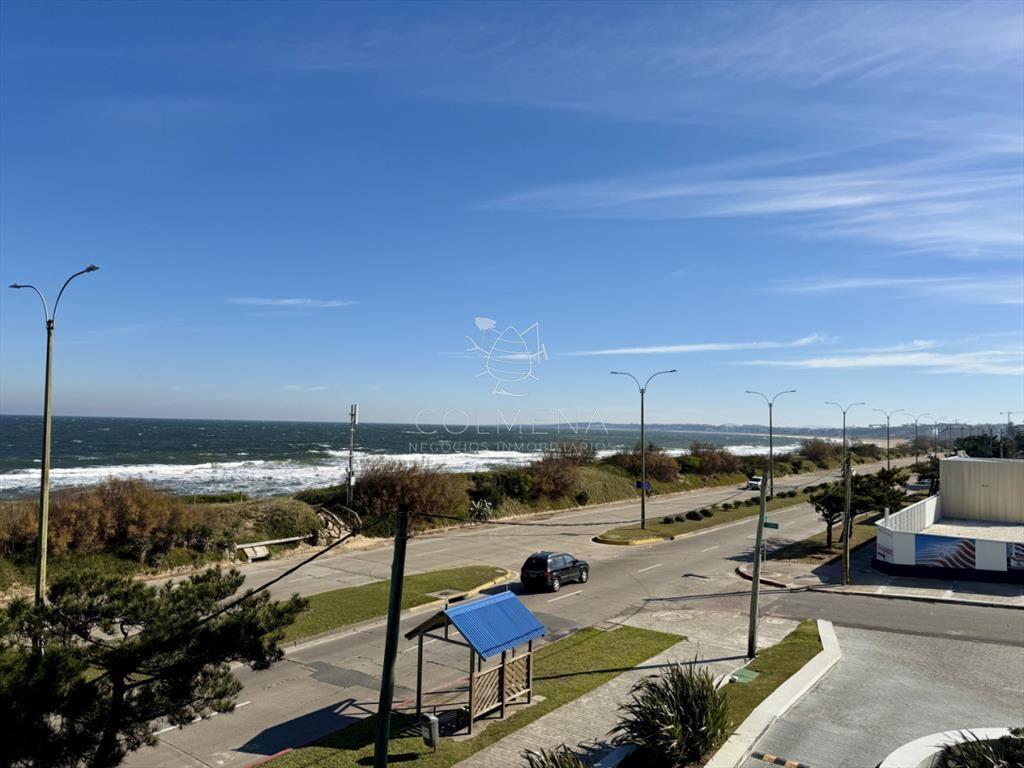 Apartamento en Venta en Edificio HORIZONTE sobre