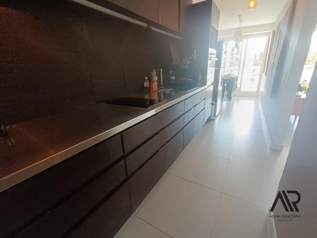 Apartamento De Tres Dormitorios Mas Dependencia En Venta...