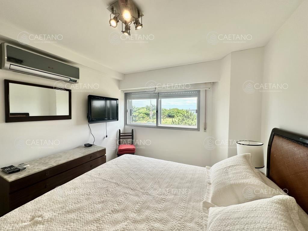 Venta Departamento - 3 Dormitorio + Servicio -