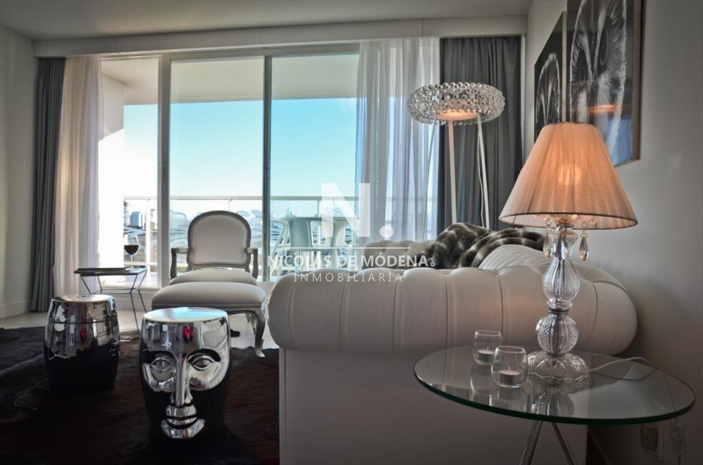 Departamento de 2 dormitorios en venta Punta del
