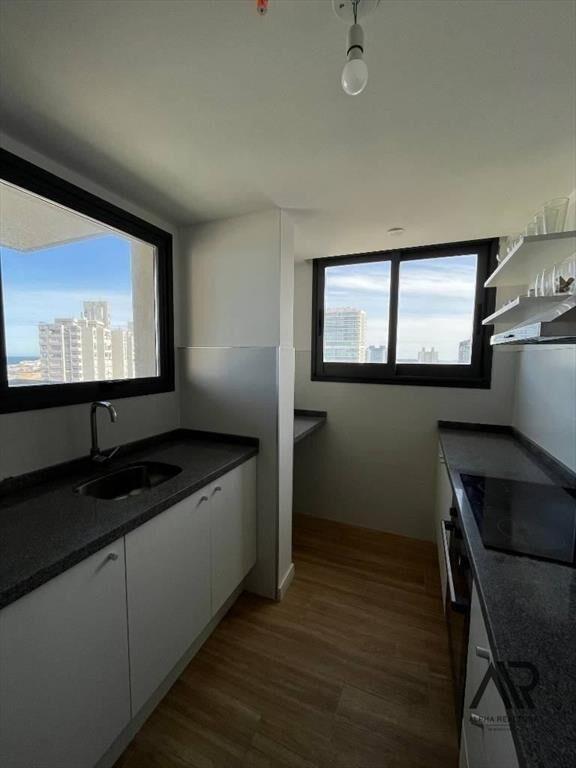 Apartamento 2 Dormitorios En Venta Playa Brava