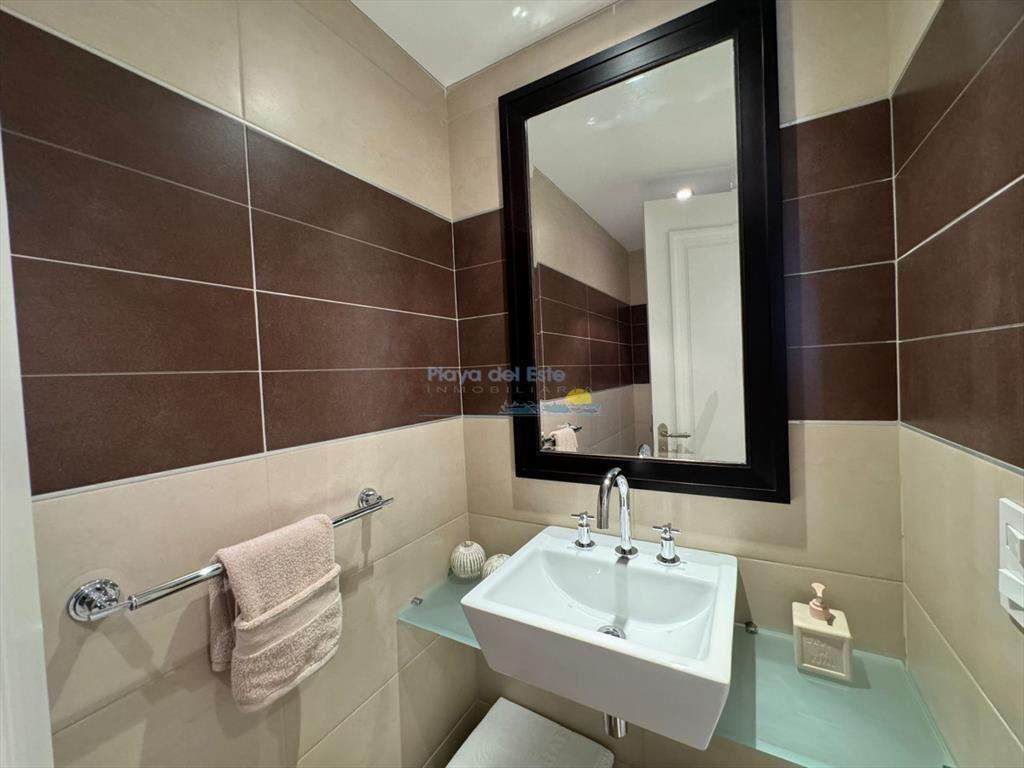 Apartamento en alquiler de temporada de 3 en , ,