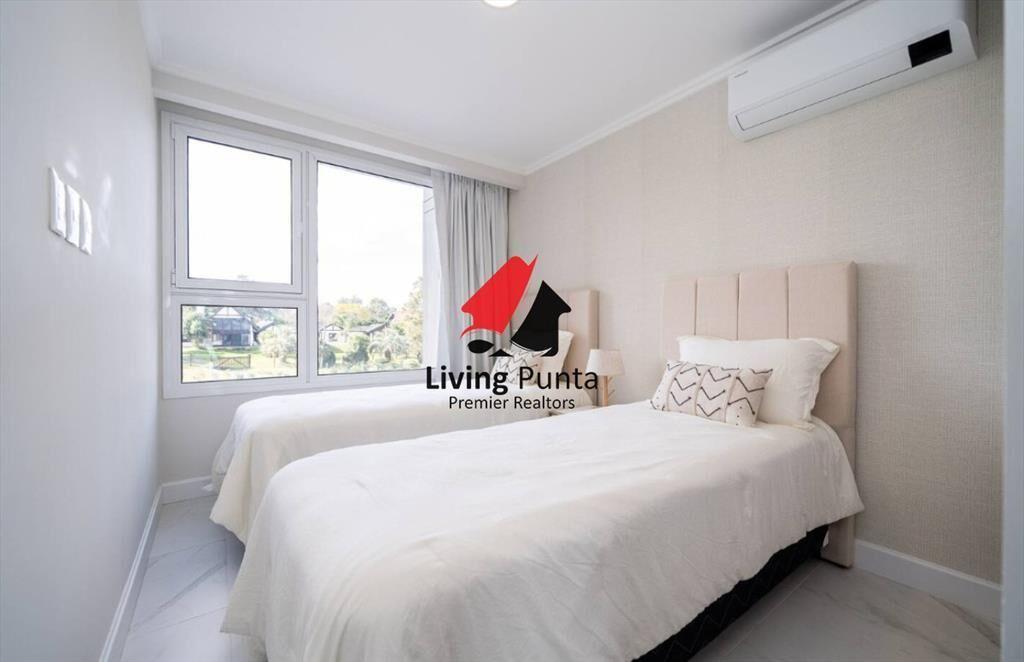 Apartamento en Alquiler de 2 dormitorio frente al