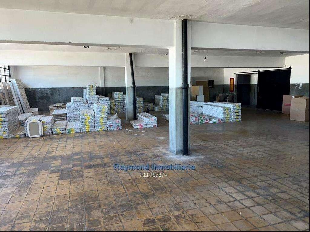Alquiler local comercial 1400m2 ideal para empresa en Goes