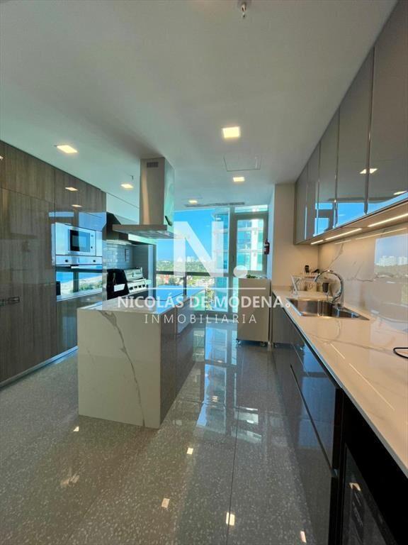 Espectacular departamento en venta en Fendi de 4 dormitori