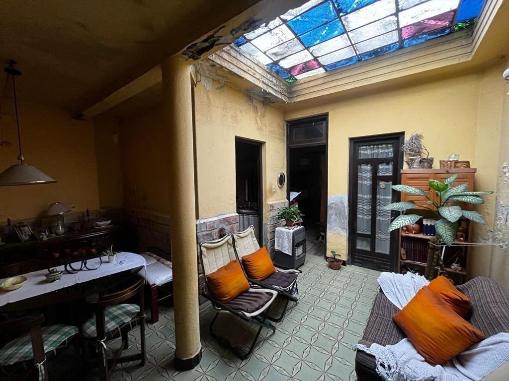 8 de octubre esq. Luis Alberto de Herrera , 280 m2, 3 dorm,