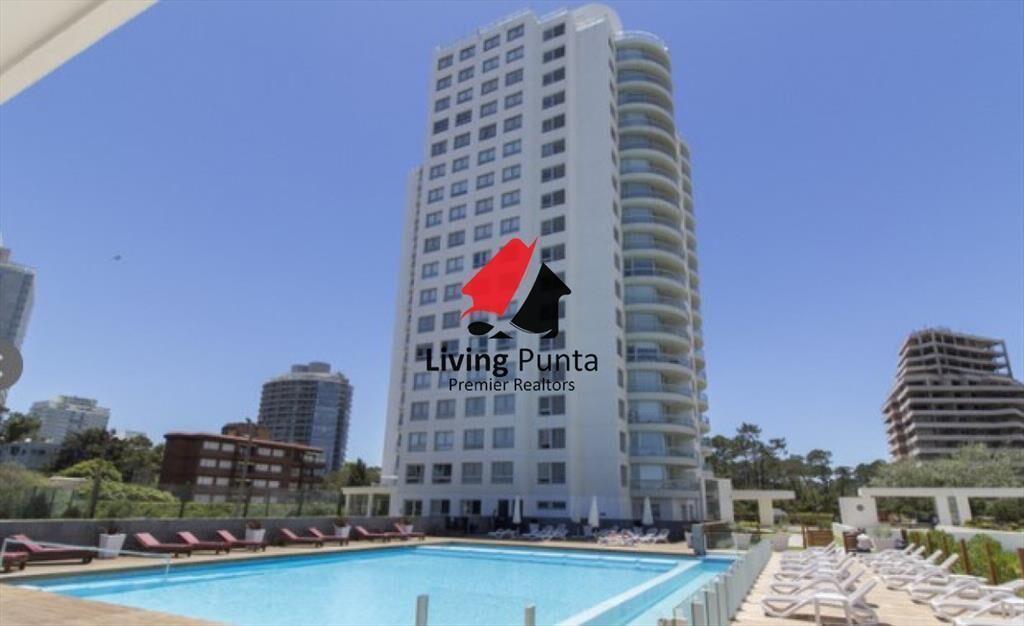 Apartamento en Venta de 3 dormitorios a Cuadras ,