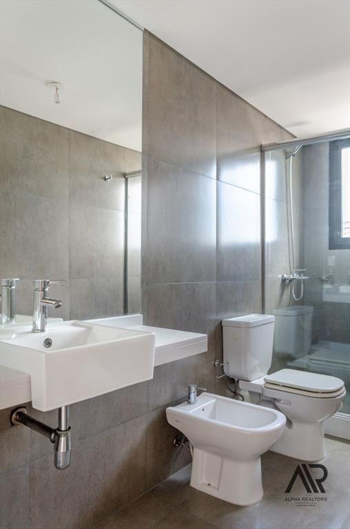 PENTHOUSE a estrenar 2 DORMITORIOS a metros de PLAYA BRAVA