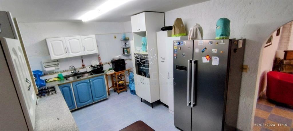 Muy buena casa con amplias comodidades y ideal