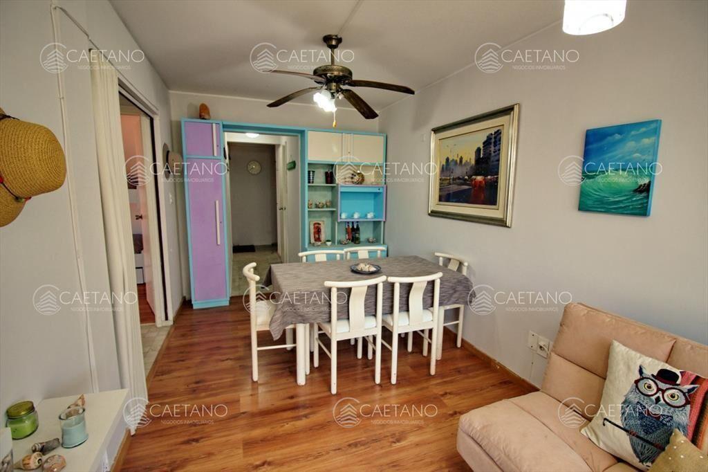 Venta apartamento 2 dormitorios con Parrillero.