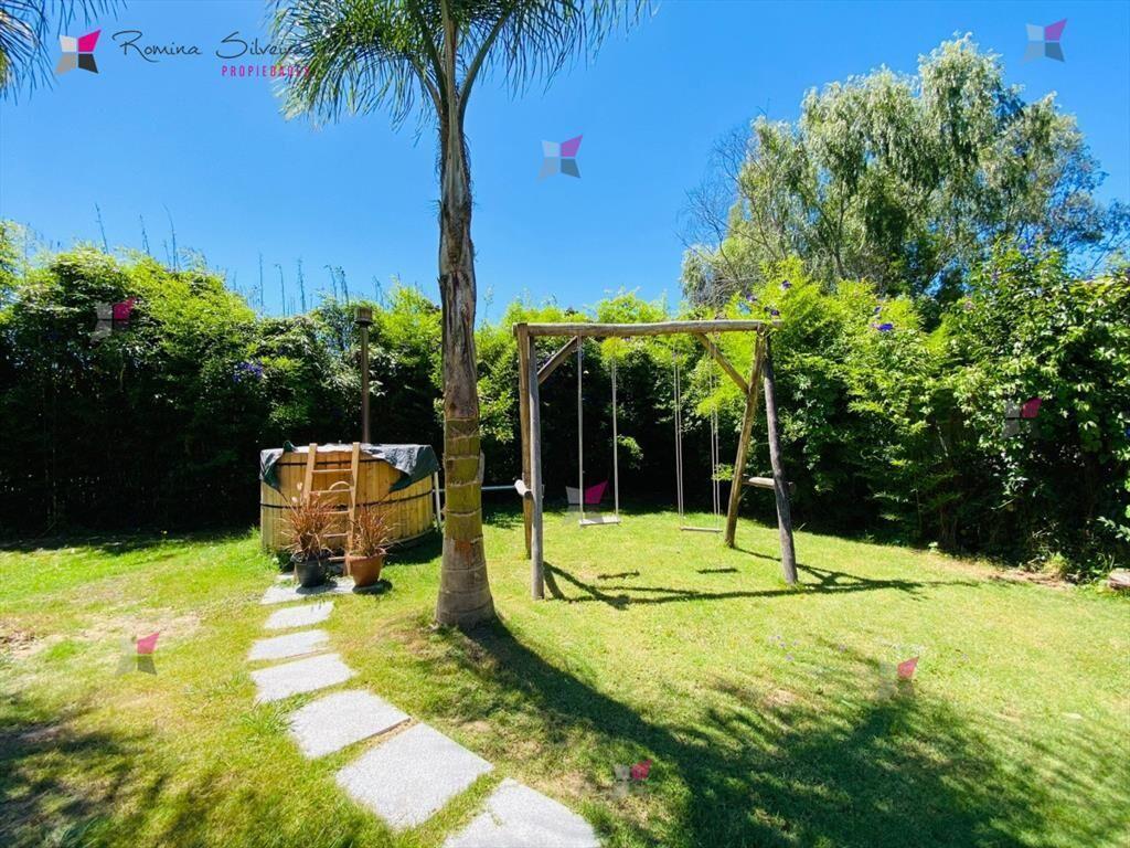Moderna casa en venta a estrenar a pocas cuadras de la Play