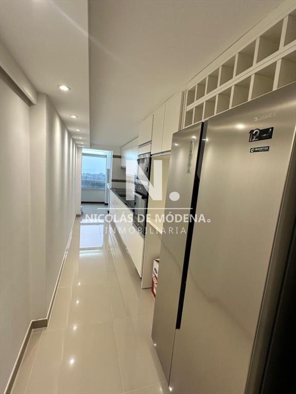 Vende espectacular apartamento en Roosevelt Punta