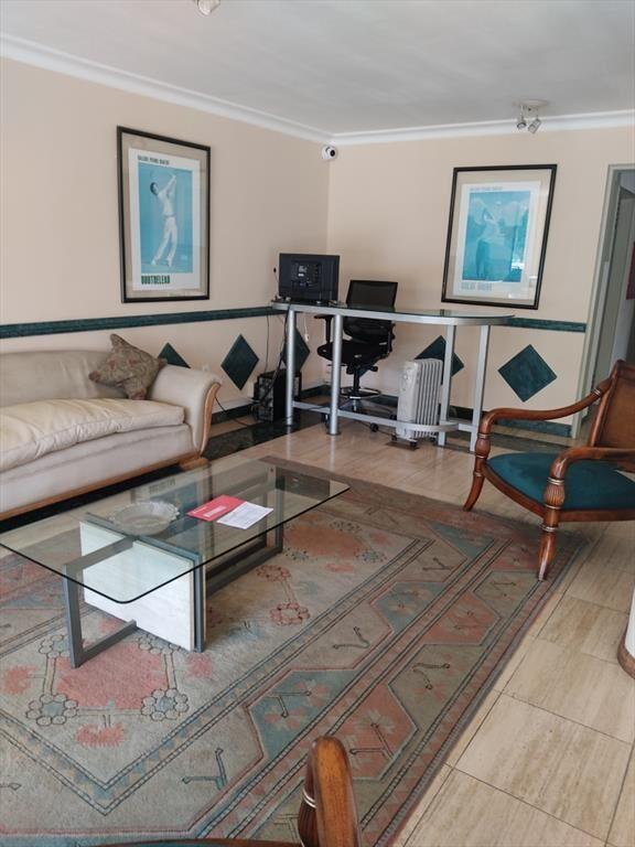 Alquiler Apartamento de dos dormitorios amueblado en punta