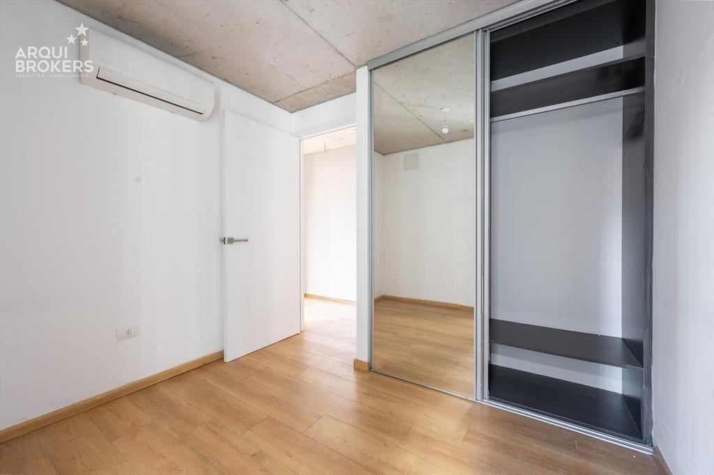 Apartamento de 2 dormitorios en alquiler en Centro - 807