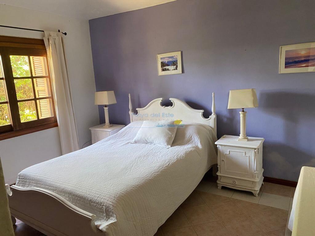 Casa 4 dormitorios Pinares venta