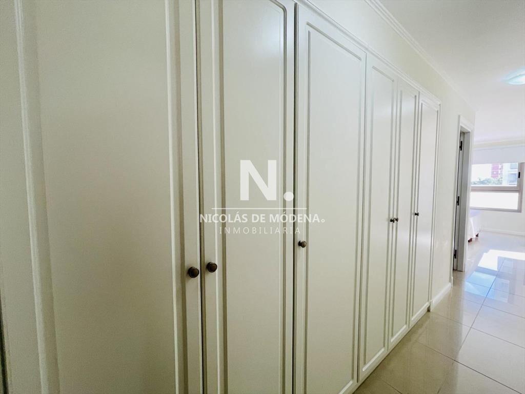 Vende apartamento en Imperiale, Punta del Este