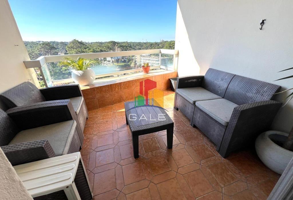 apartamento en venta zona shopping punta, 2 y