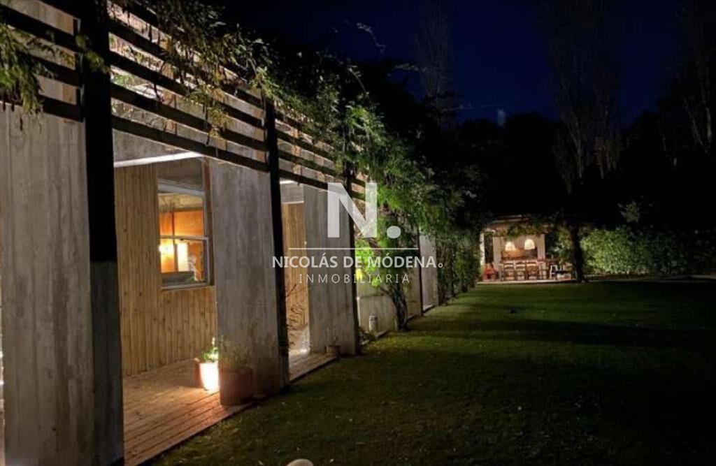 Casa en venta de 4 suites en Punta del Este