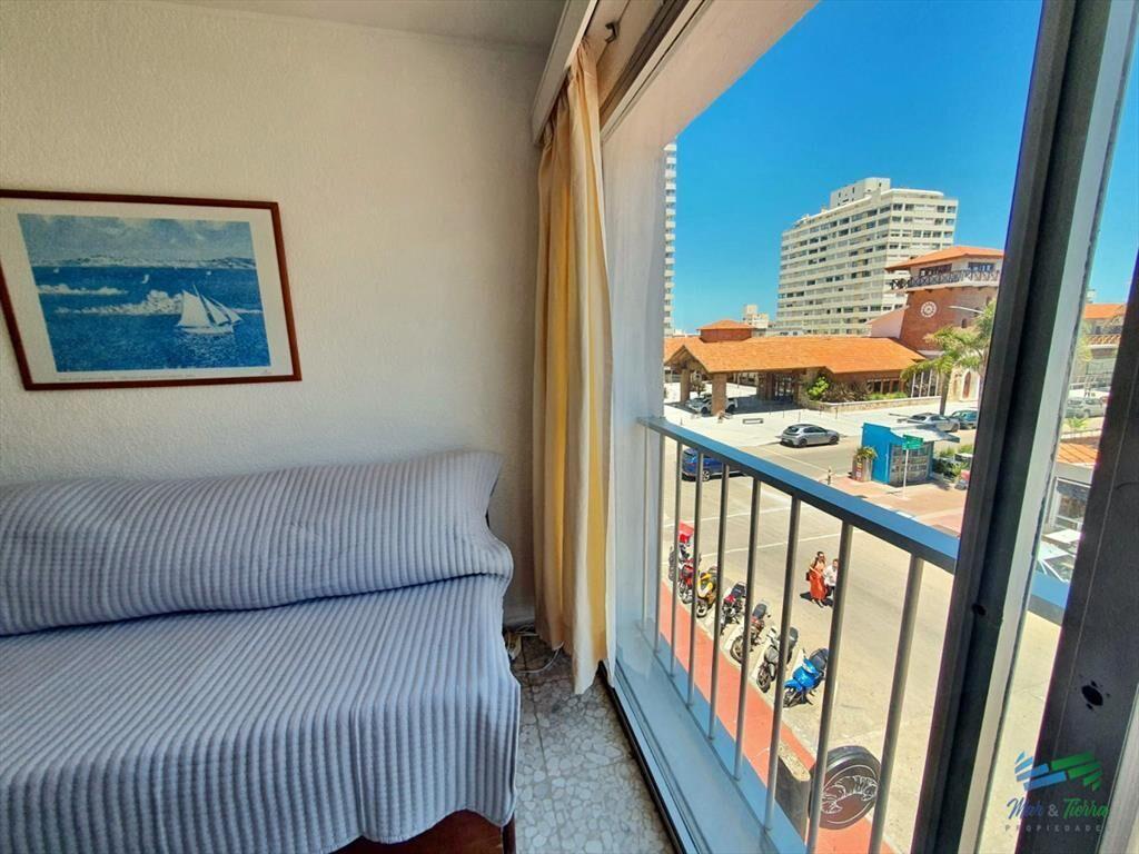 APARTAMENTO EN PENÍNSULA, DOS DORMITORIOS,