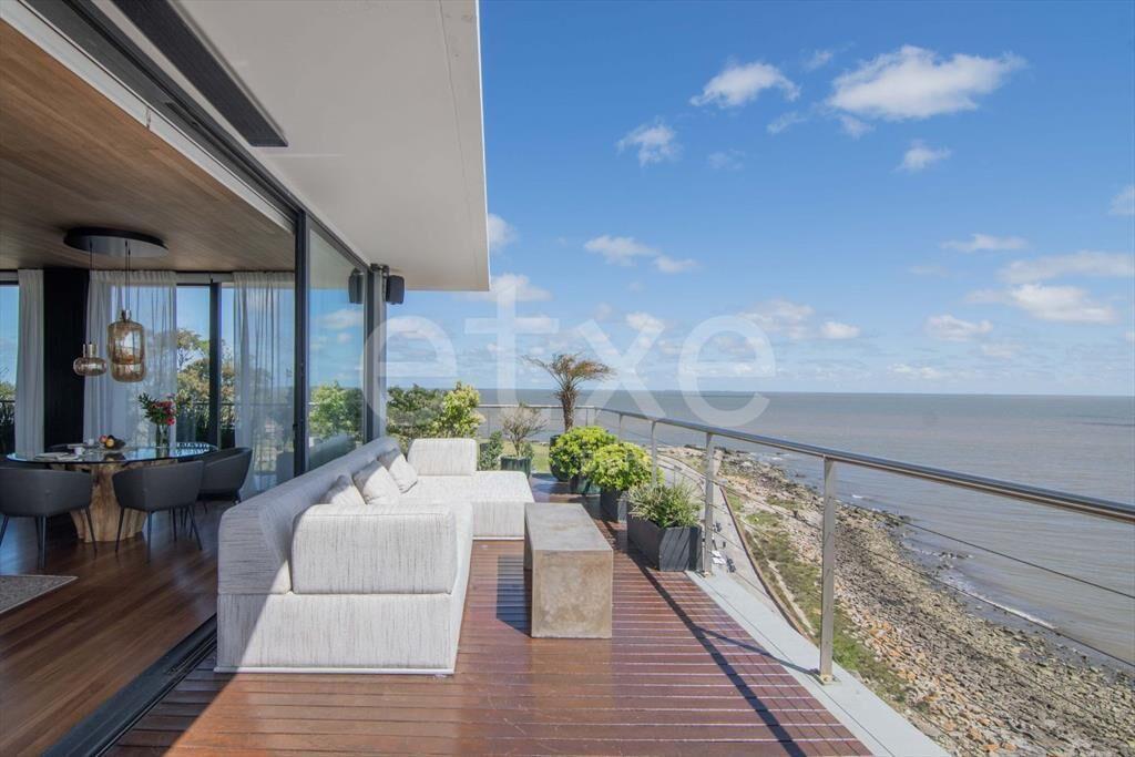 Venta de Apartamento Penthouse Dúplex Rambla Punta Gorda...