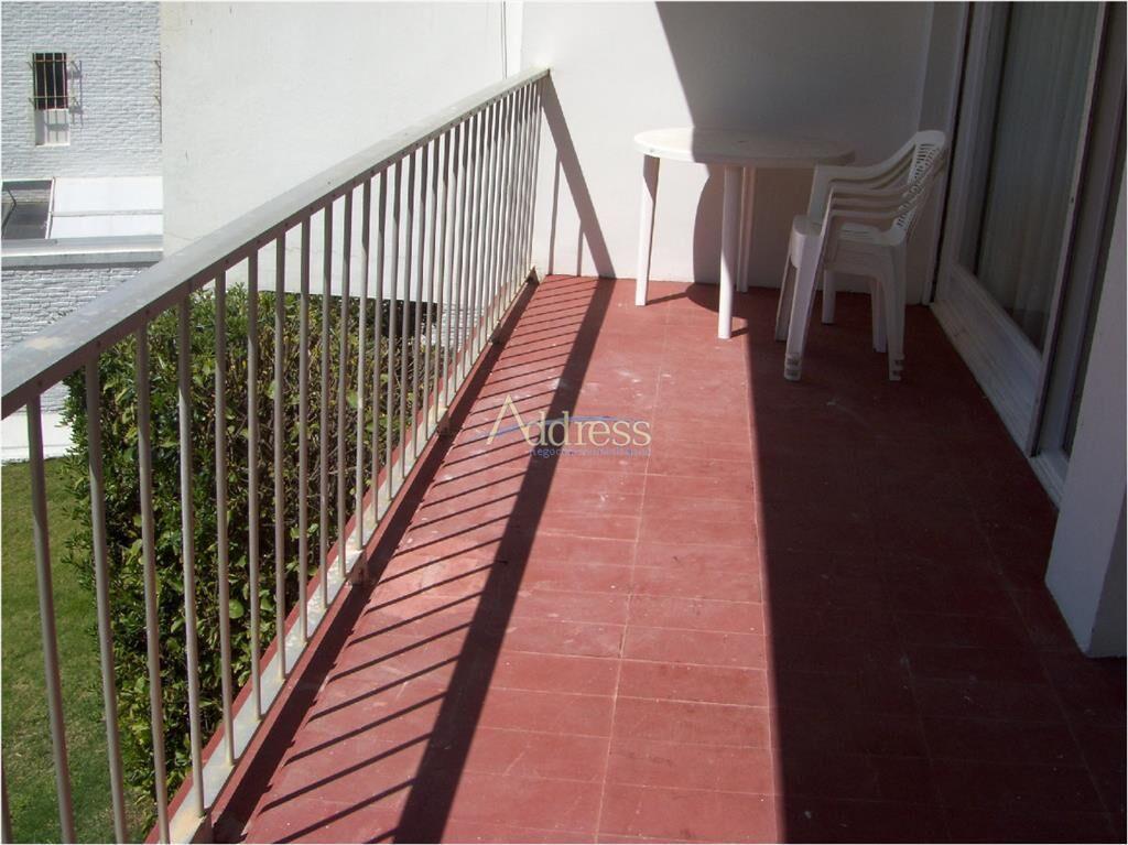 AMPLIO APTO UN DORM , BALCON CON VISTA AL MAR