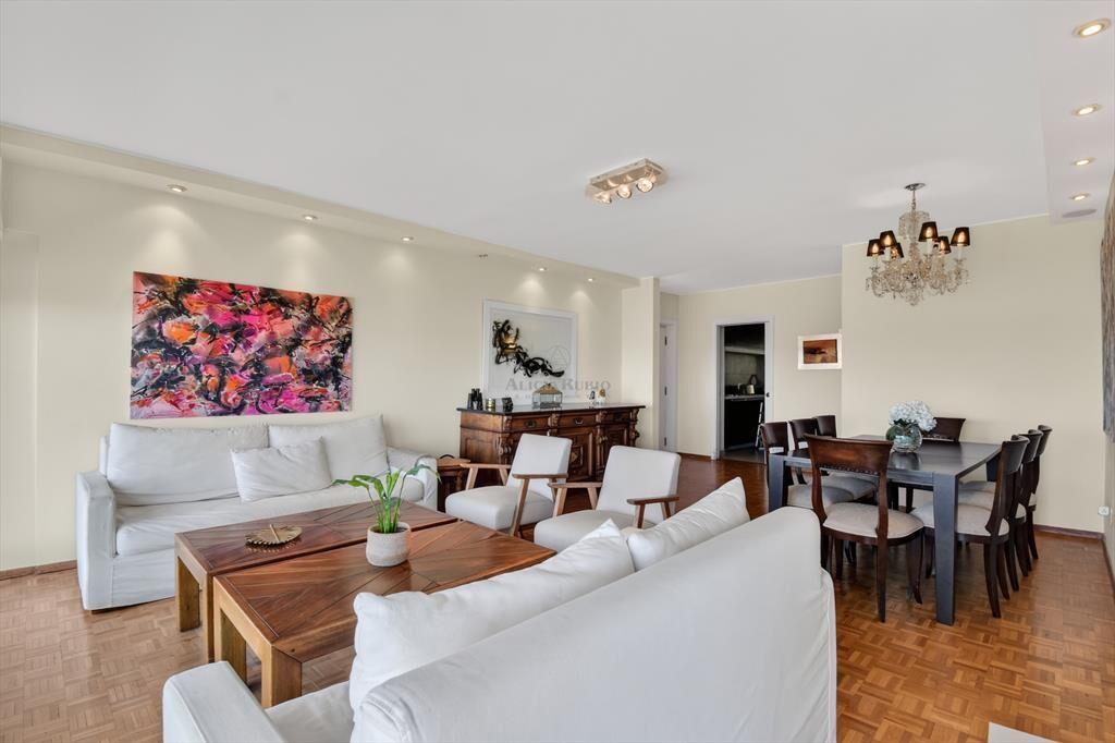 BR ARTIGAS Y RAMBLA! 140 MTS. FRENTE AL GOLF! TODO RECI...