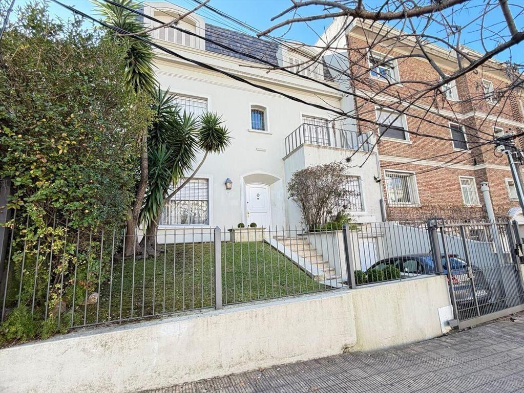 PARODI Venta casa 7 dormitorios Parque Batlle