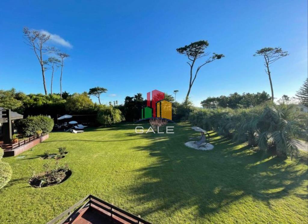 Espectacular mansion a solo metros de mar en venta, 8 dormi